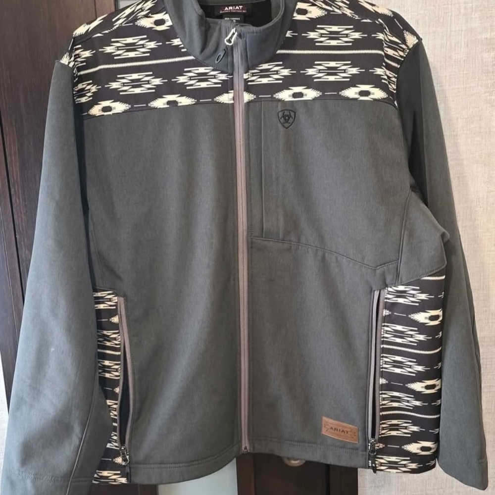 Ariat Men's Charcoal and Black Patterned Jacket